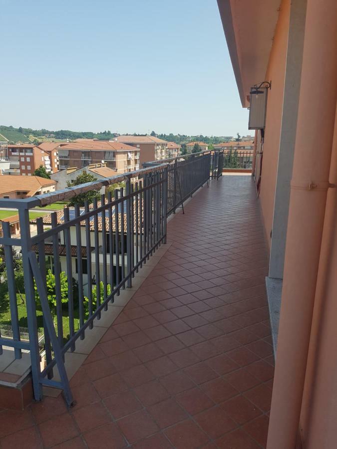 Appartamento panoramico Nizza Monferrato Esterno foto