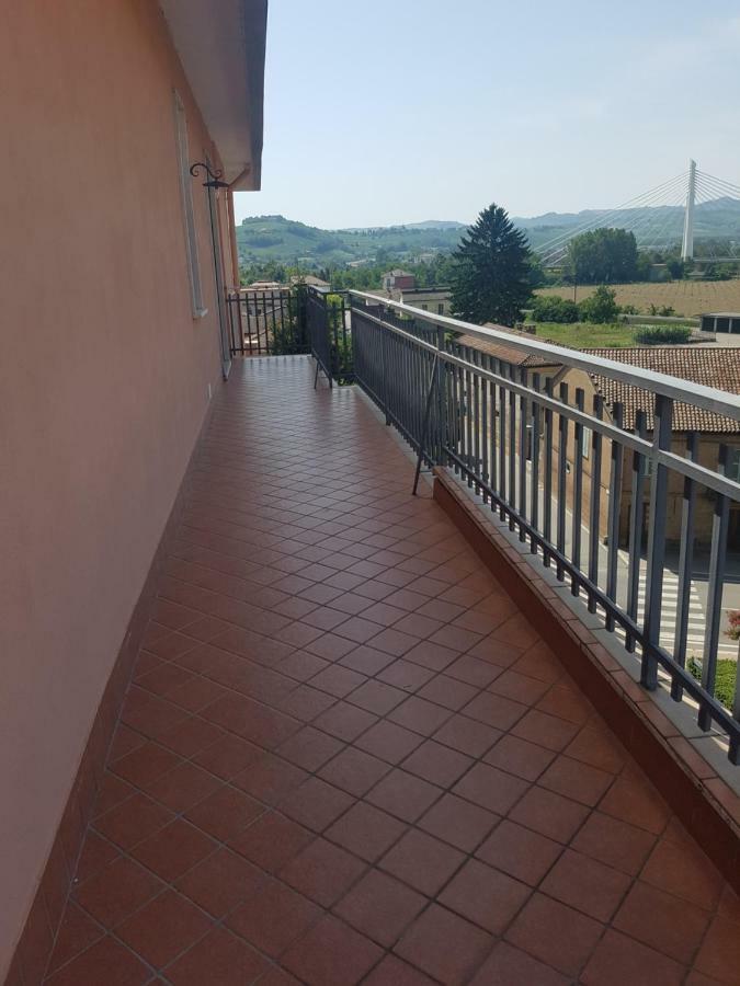 Appartamento panoramico Nizza Monferrato Esterno foto