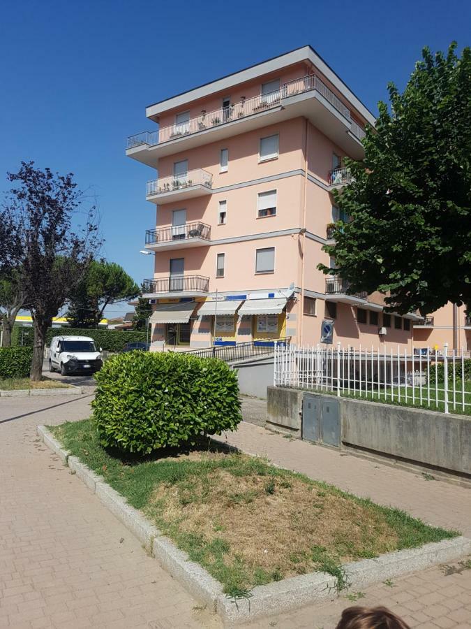 Appartamento panoramico Nizza Monferrato Esterno foto